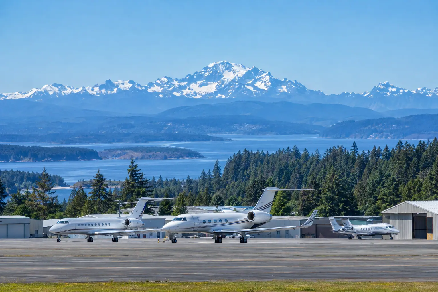 Private jets at Bremerton National Airport